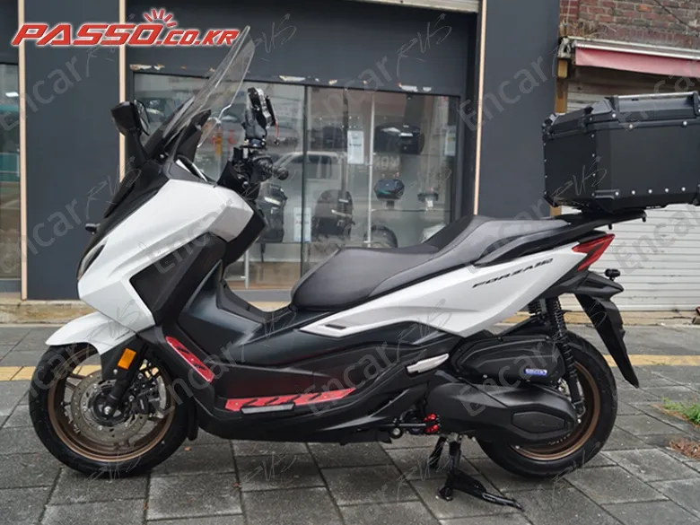 Honda Forza 350 - фото 1