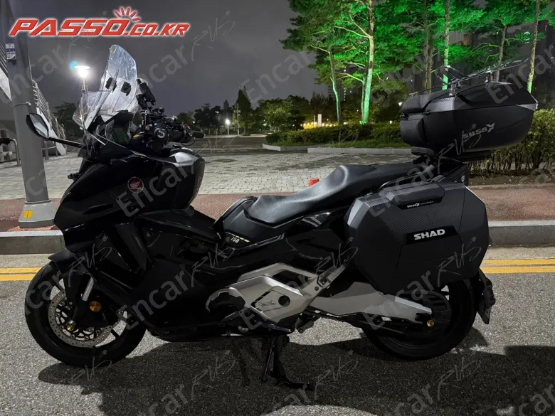 Honda Forza 750 - фото 1