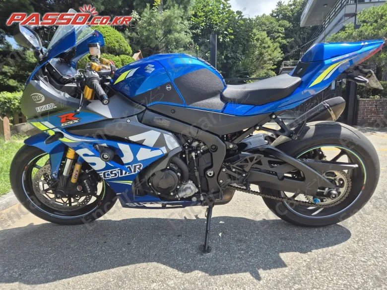Suzuki Gsx R 1000 R - фото 1