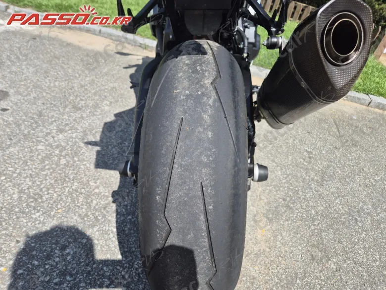 Suzuki Gsx R 1000 R - фото 5