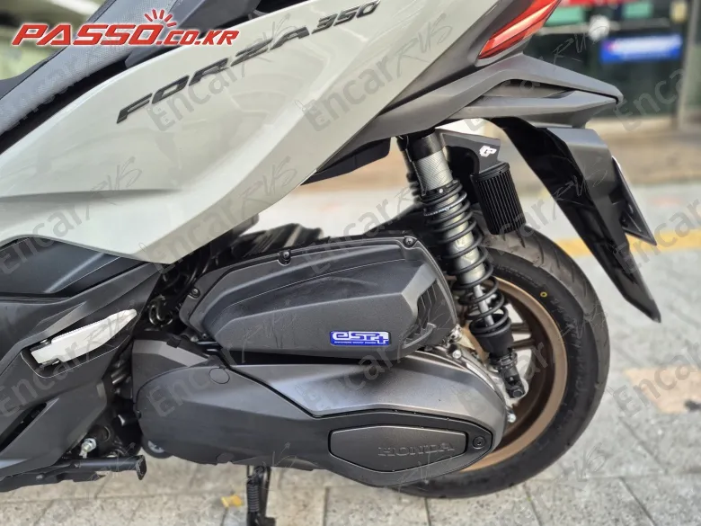 Honda Forza 350 - фото 4