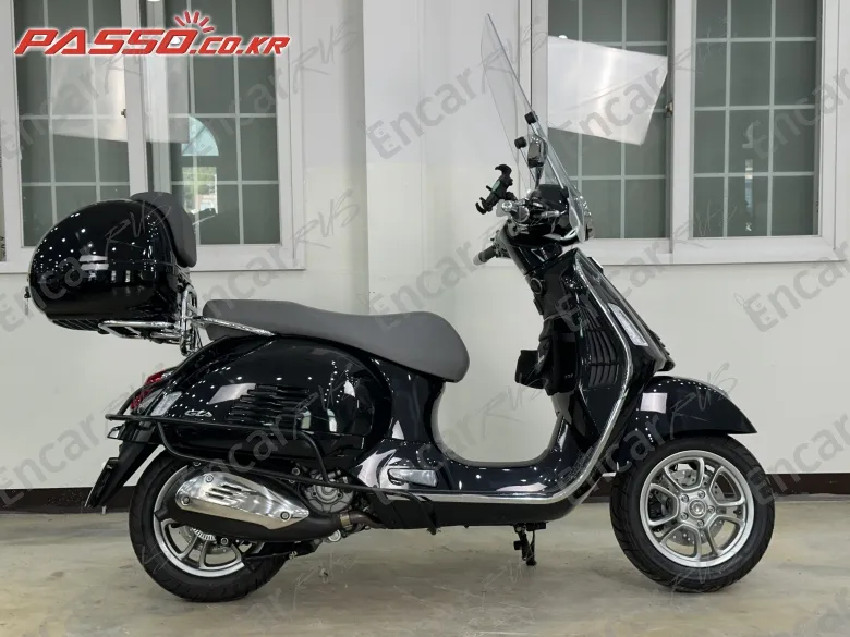 Vespa Gts 300 Classic - фото 0