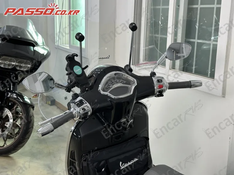 Vespa Gts 300 Classic - фото 3