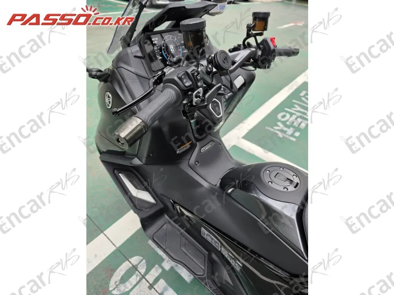 Yamaha T Max 560 - фото 3