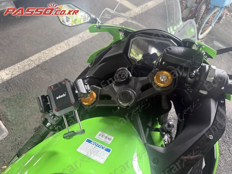 Kawasaki Ninja Zx 4 Rr - фото 3