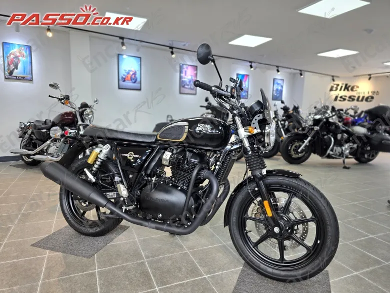 Royal Enfield Interceptor 650 - фото 1