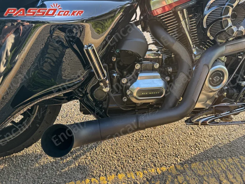 Harley-Davidson Flhx - фото 6