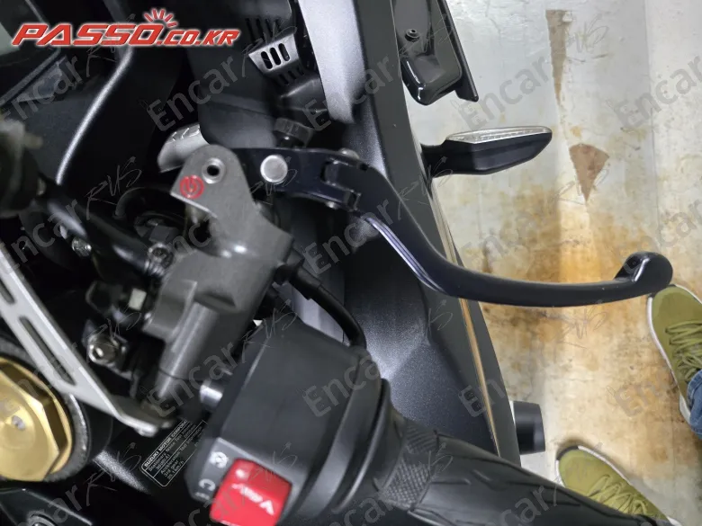 Suzuki Gsx R 1000 - фото 3