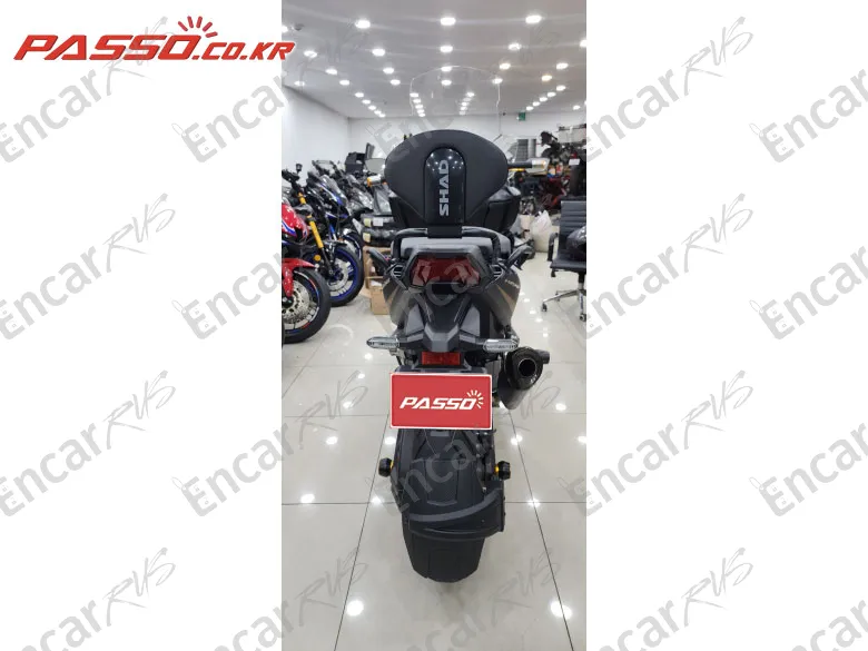 Honda Forza 750 - фото 2