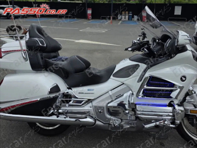 Honda Goldwing 1800 - фото 0