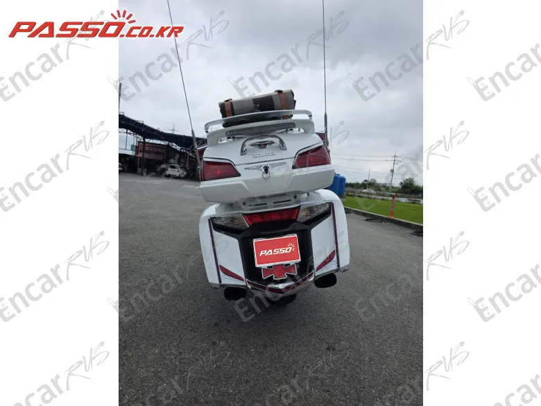 Honda Goldwing 1800 - фото 2