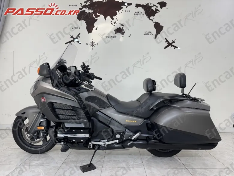 Honda Goldwing F6b - фото 1