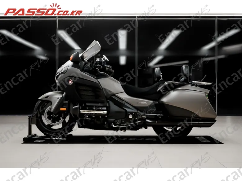 Honda Goldwing F6b - фото 2