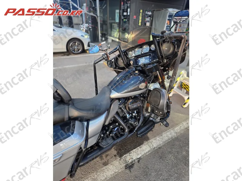 Harley-Davidson Flhxs Street Glide Special - фото 3