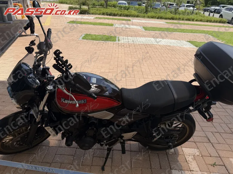 Kawasaki Z 650 Rs Abs 50th Anniversary - фото 1