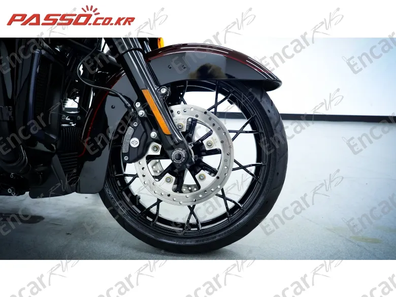 Harley-Davidson Flhxs Street Glide Special - фото 5