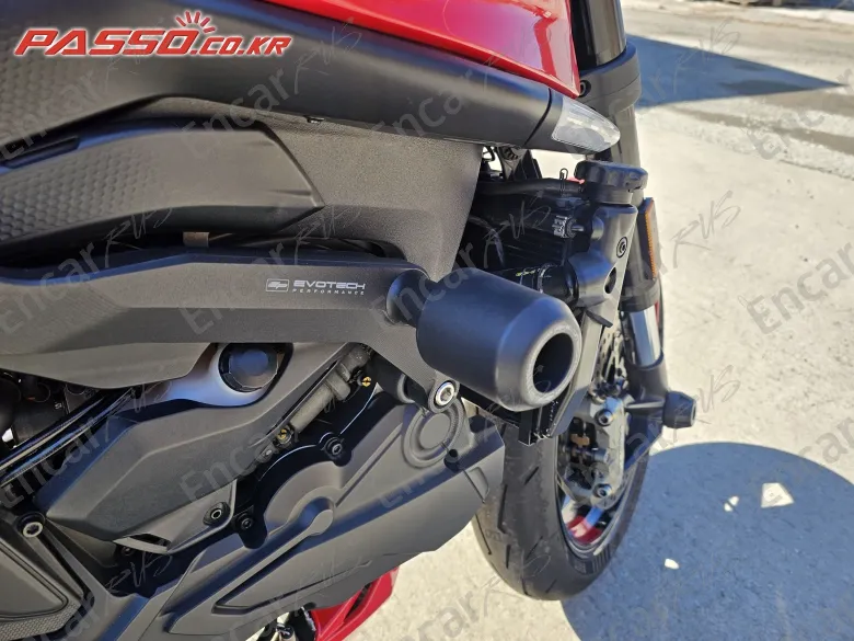 Ducati Monster 937 - фото 5