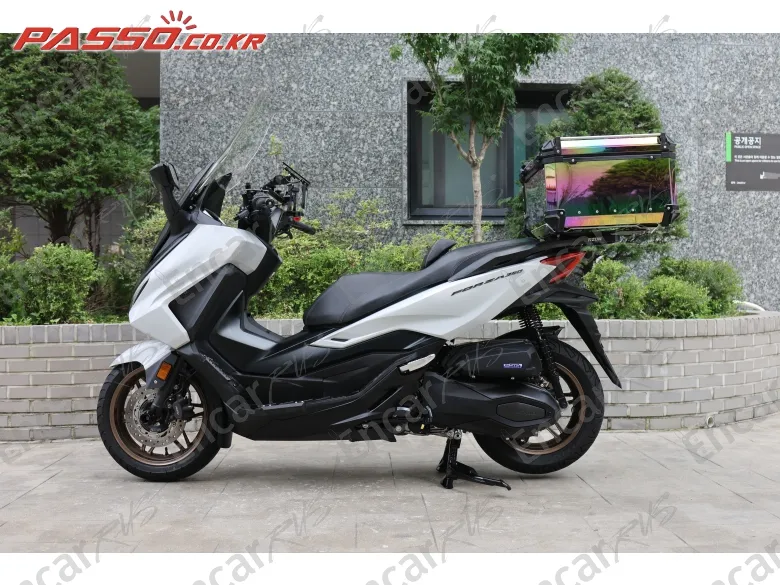 Honda Forza 350 - фото 1
