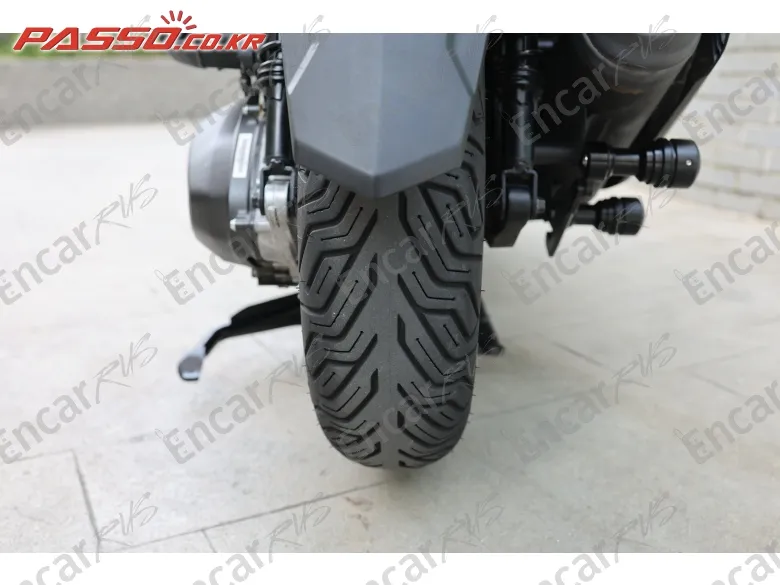 Honda Forza 350 - фото 6