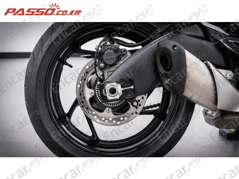 Suzuki Gsx S 1000 - фото 6