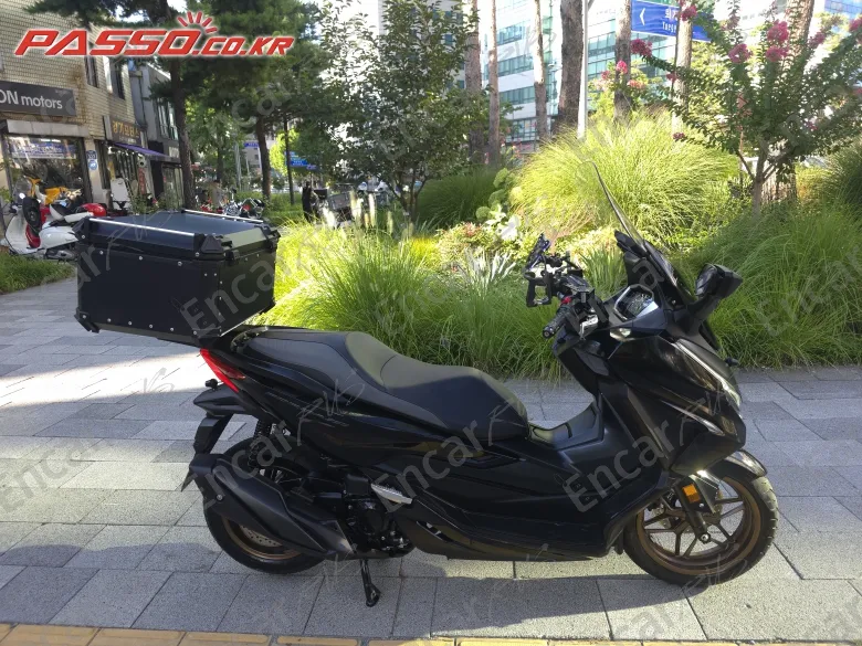 Honda Forza 350 - фото 0