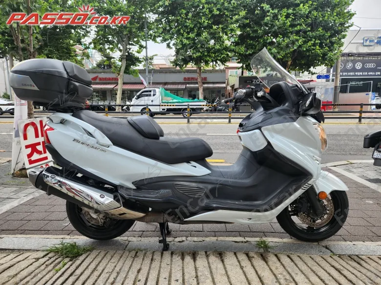 Suzuki Burgman 650 Executive - фото 0