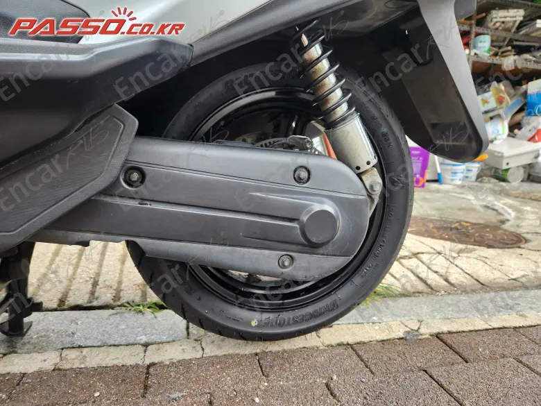 Suzuki Burgman 650 Executive - фото 4
