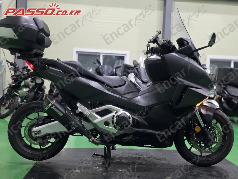 Honda Forza 750 - фото 0