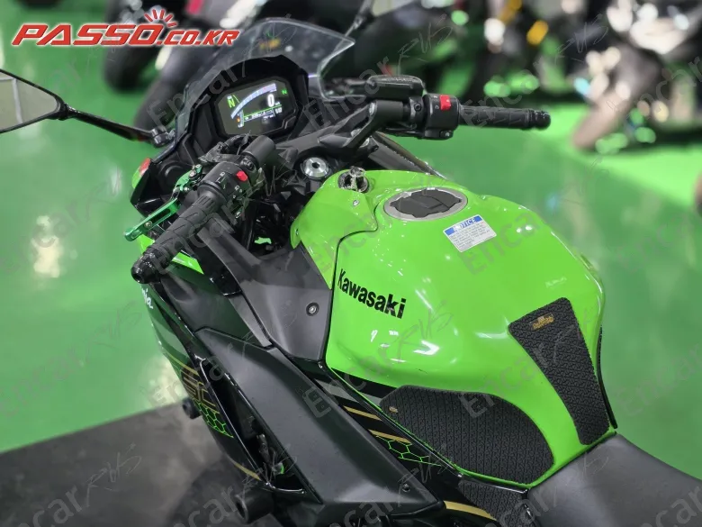Kawasaki Ninja 650 Abs - фото 3