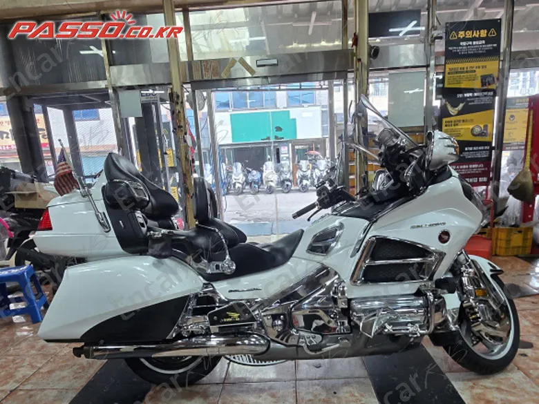 Honda Goldwing 1800 - фото 0