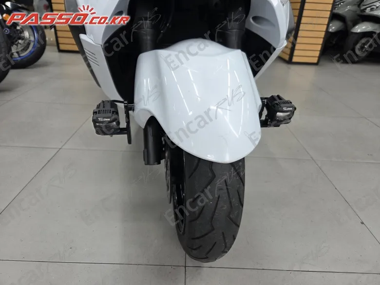 Suzuki Burgman 650 - фото 5
