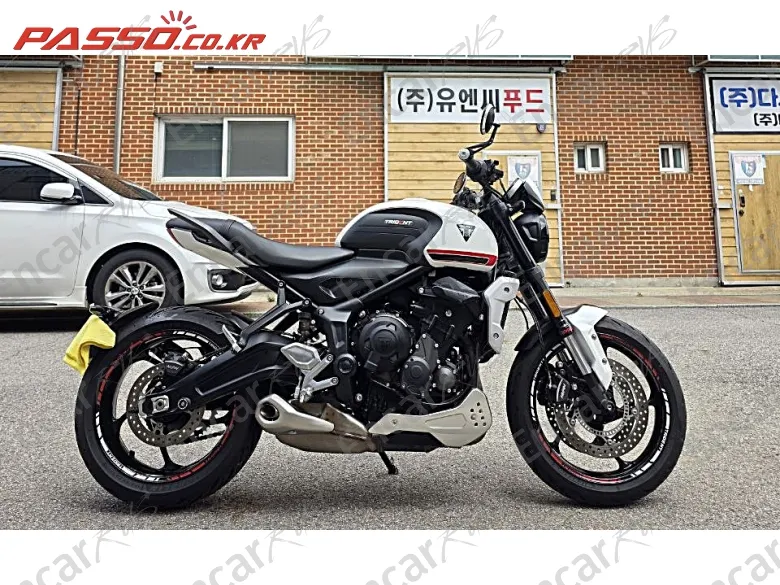 Triumph Trident 660 - фото 0