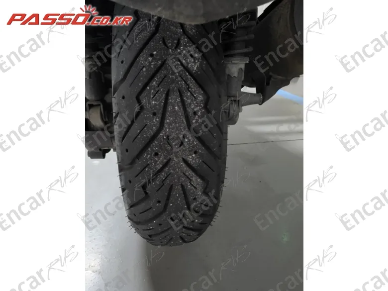 Yamaha X Max 300 Abs - фото 6