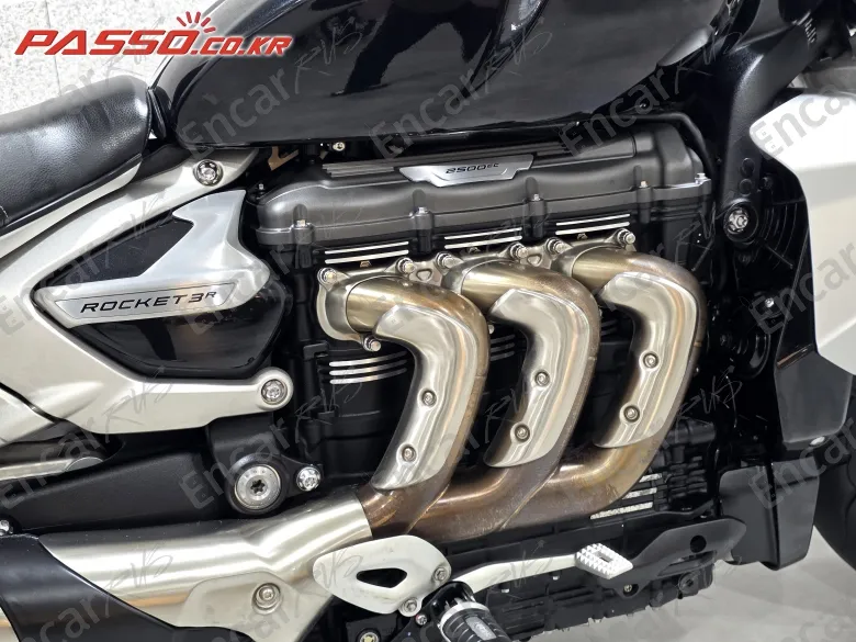 Triumph Rocket Ⅲ R - фото 4