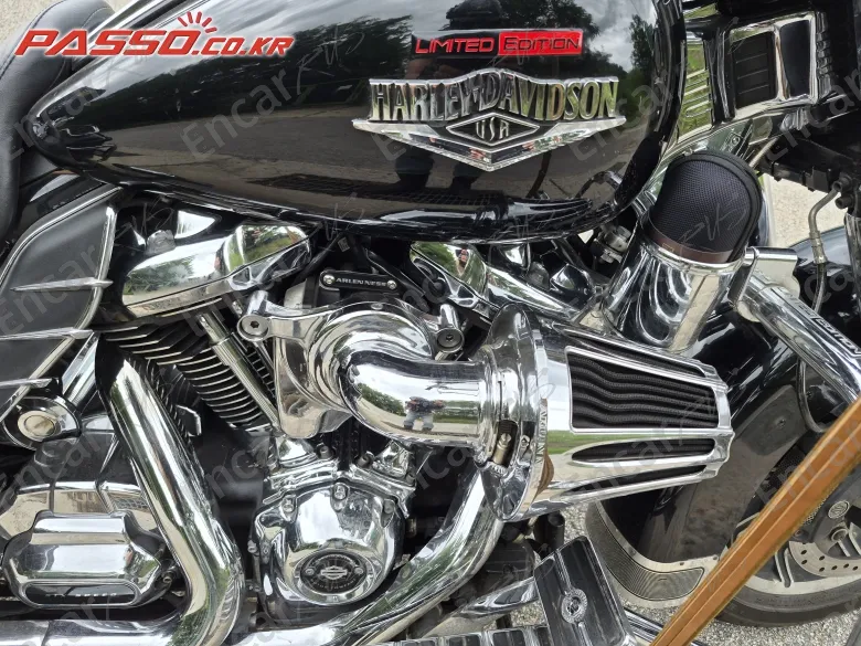 Harley-Davidson Flhr - фото 6