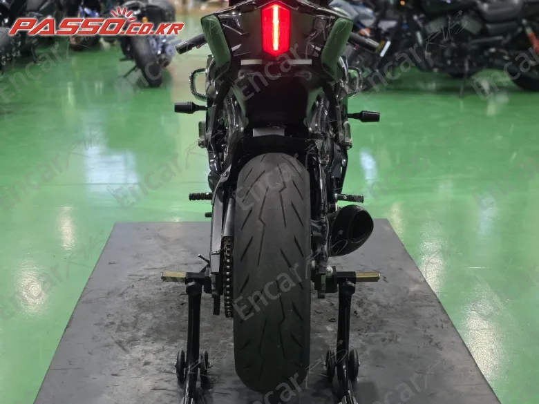 Yamaha Yzf R6 - фото 2