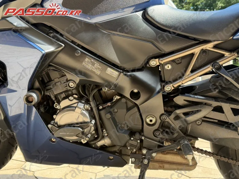 Suzuki Gsx S 1000 Gt - фото 5