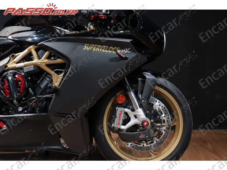 Mv Agusta Superveloce 800 - фото 4