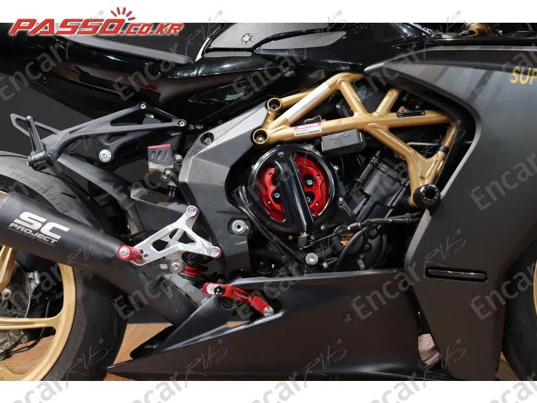 Mv Agusta Superveloce 800 - фото 5