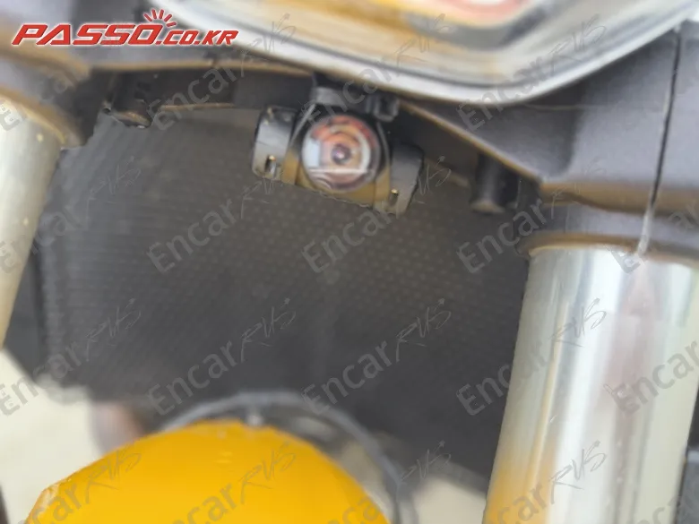 Ducati Monster 821 - фото 5