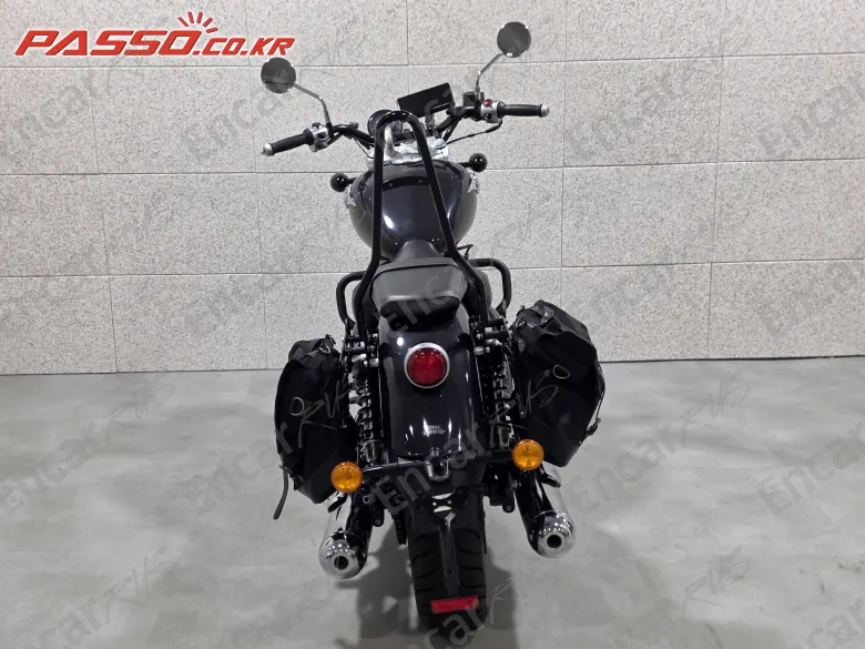 Royal Enfield Super Meteor 650 - фото 2