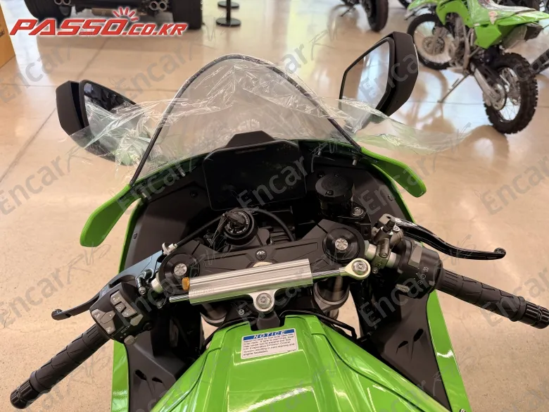 Kawasaki Zx 10 R - фото 3