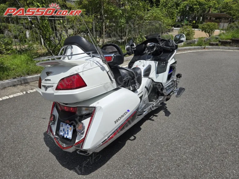 Honda Goldwing 1800 - фото 4