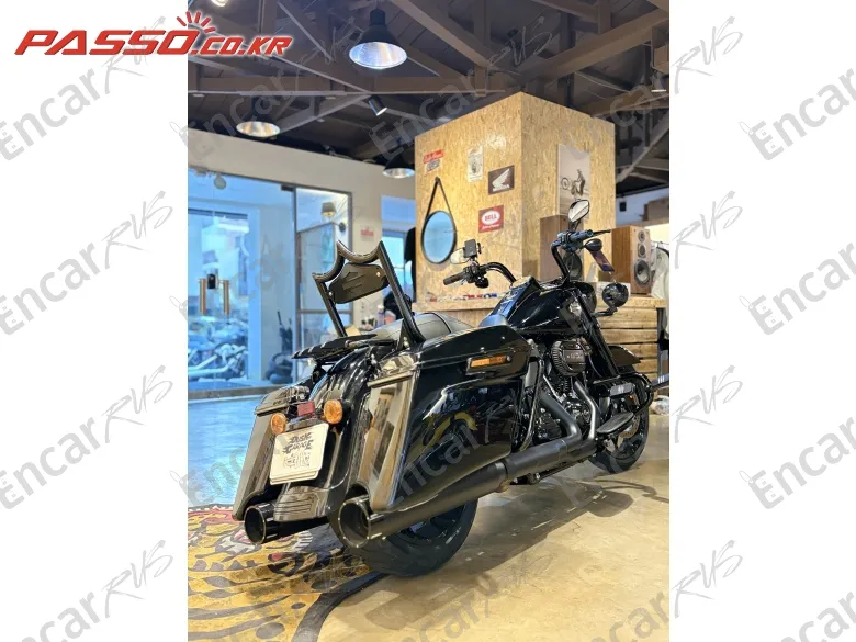 Harley-Davidson Road King Special - фото 2