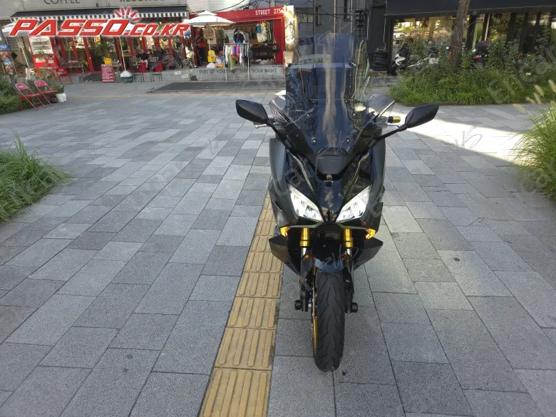 Honda Forza 750 - фото 3
