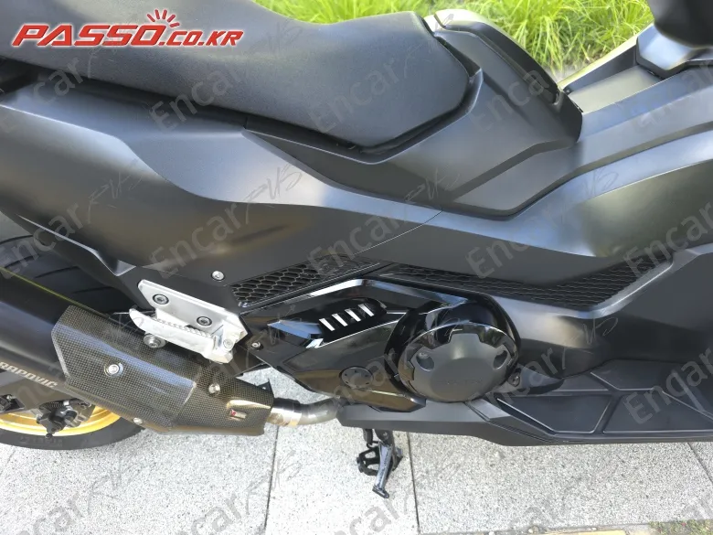 Honda Forza 750 - фото 5