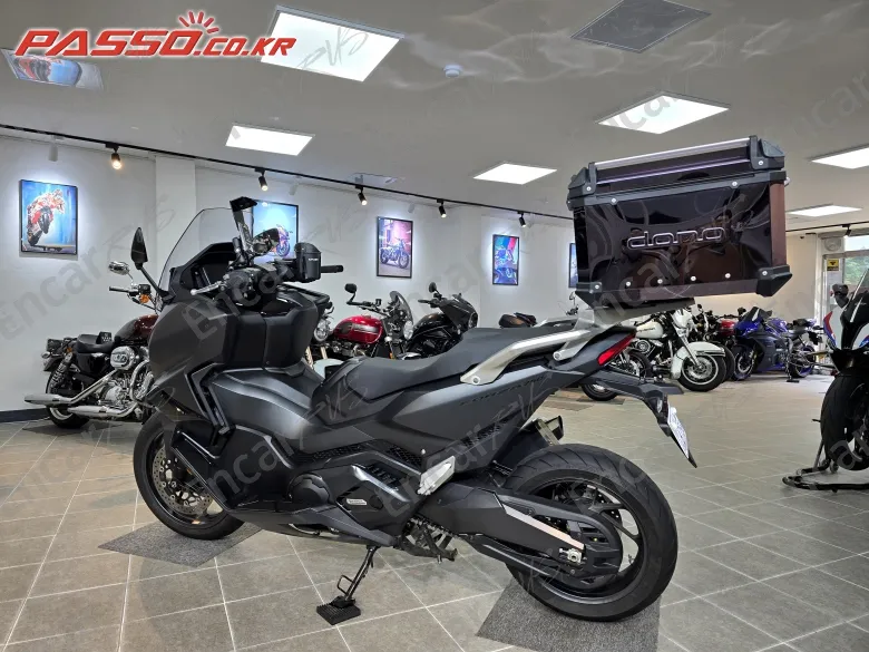 Honda Forza 750 - фото 5