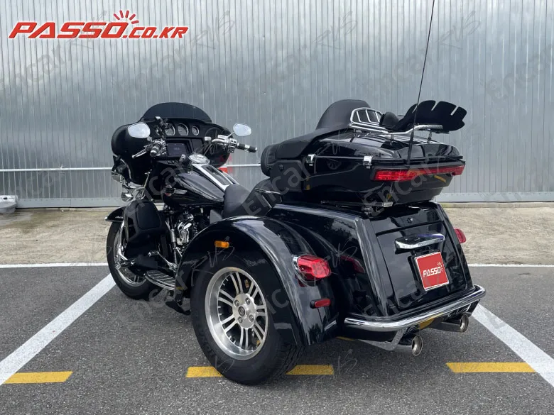 Harley-Davidson Flhtcutg Tri Glide Ultra Classic - фото 5