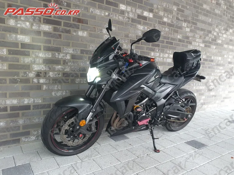 Suzuki Gsx S 750 - фото 6
