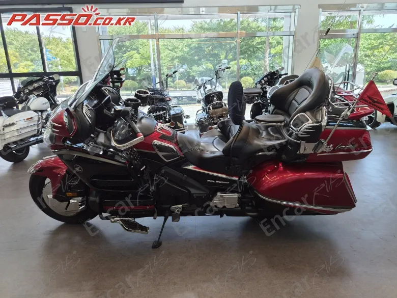 Honda Goldwing 1800 - фото 1